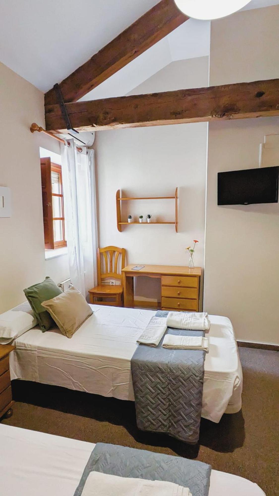 Hostal El Convent De Moncada Εξωτερικό φωτογραφία